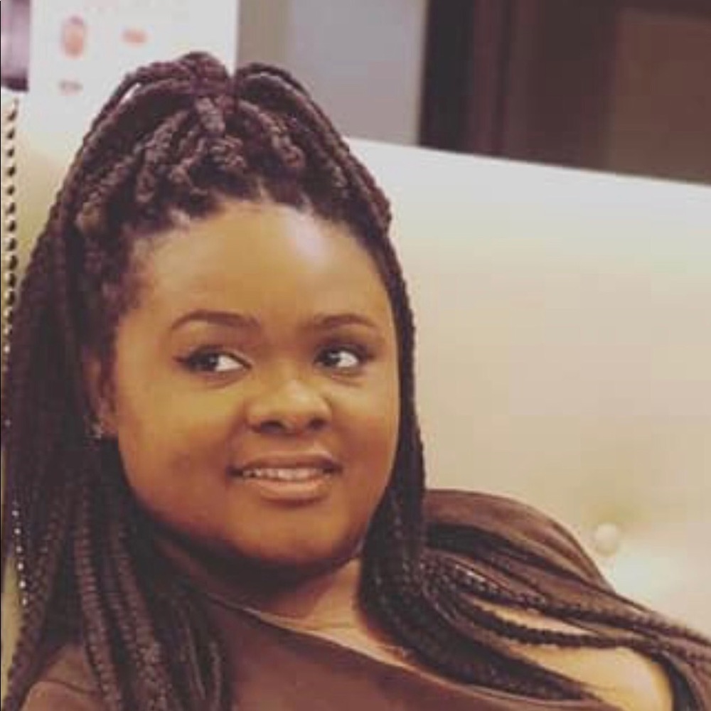 Meet your Posher, Angelica